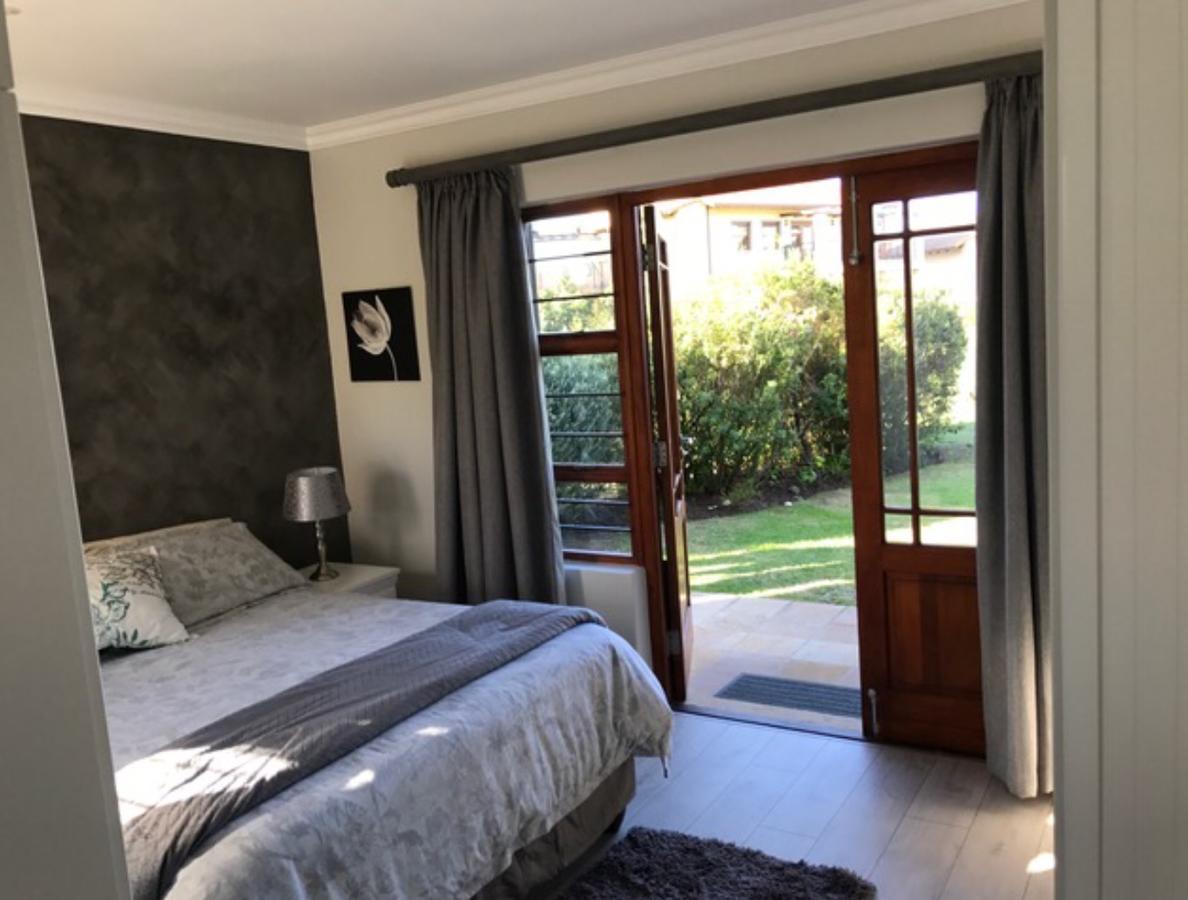 Appartement Whale Rock Gardens à Plettenberg Bay Extérieur photo